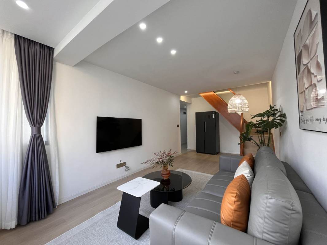 Housing image — Living Room