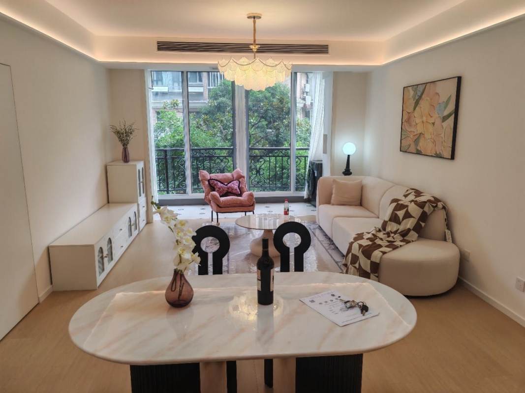 Housing image — Living Room