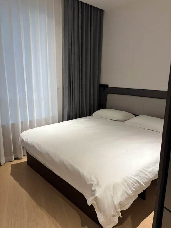 Housing image — Bedroom