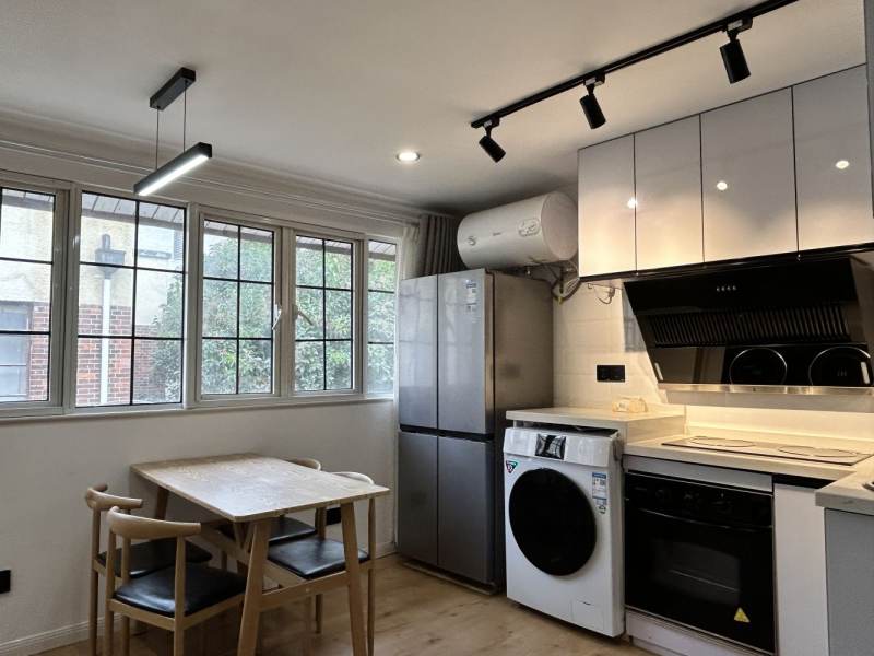 Housing image — Dining Area