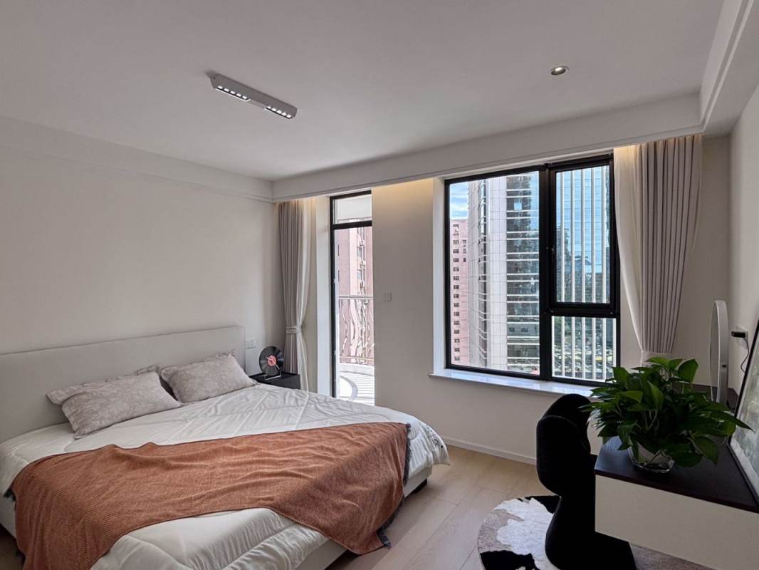 Housing image — Bedroom