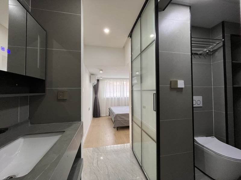 Housing image — Bathroom