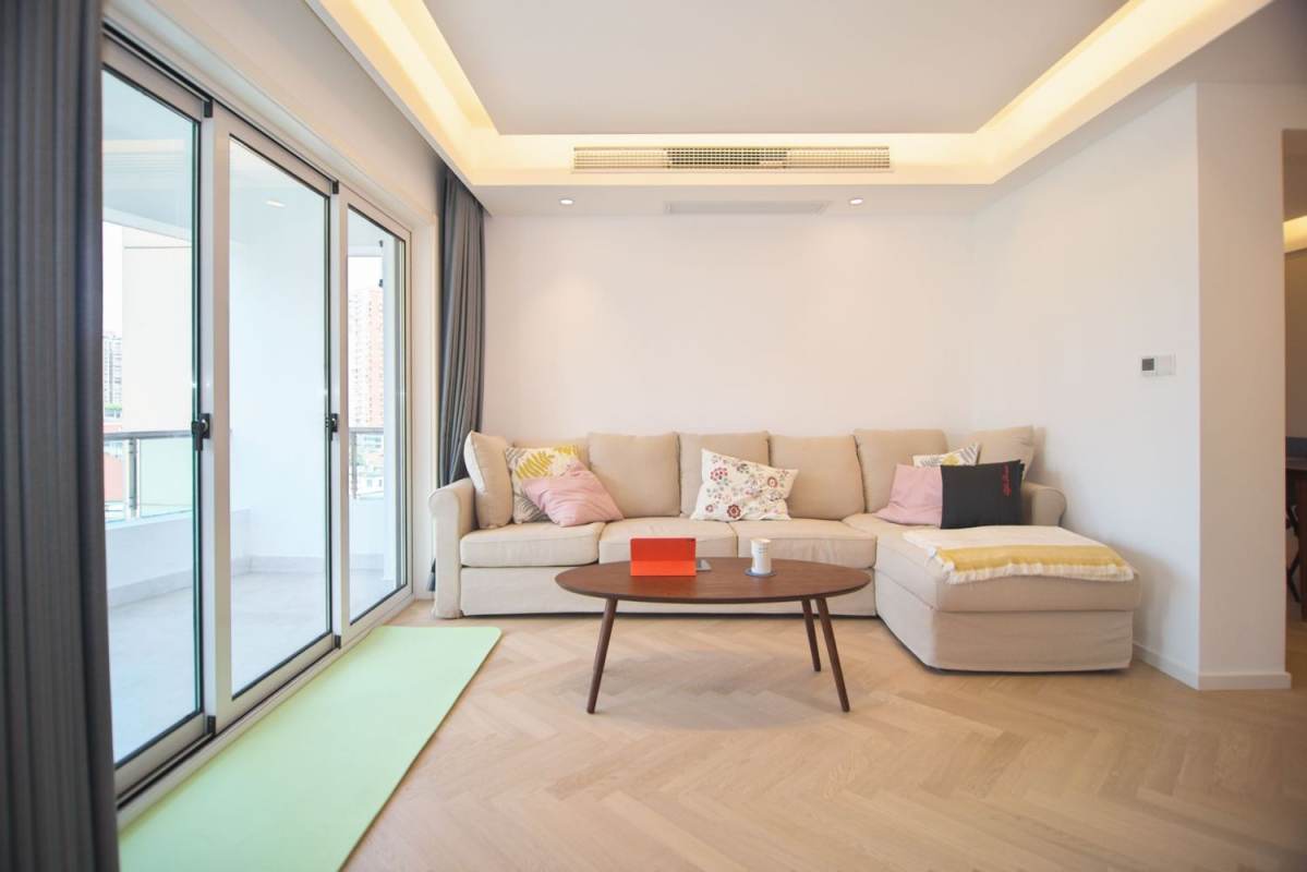 Housing image — Living Room