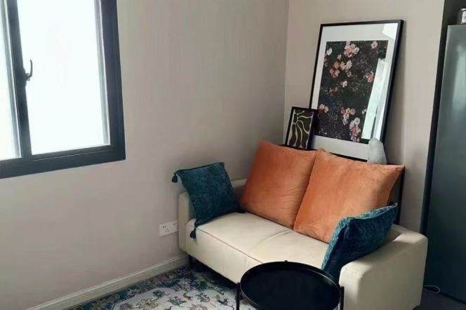 1BR Apartment in Jing'an