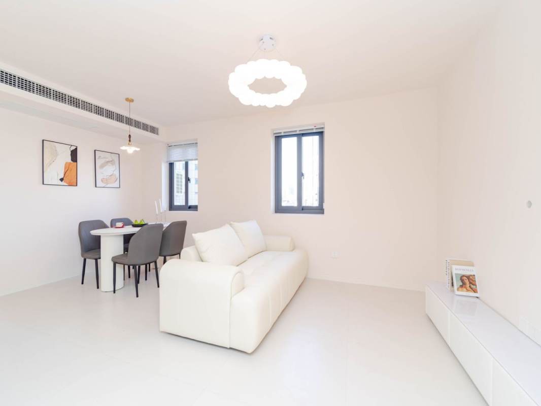 Housing image — Living Room