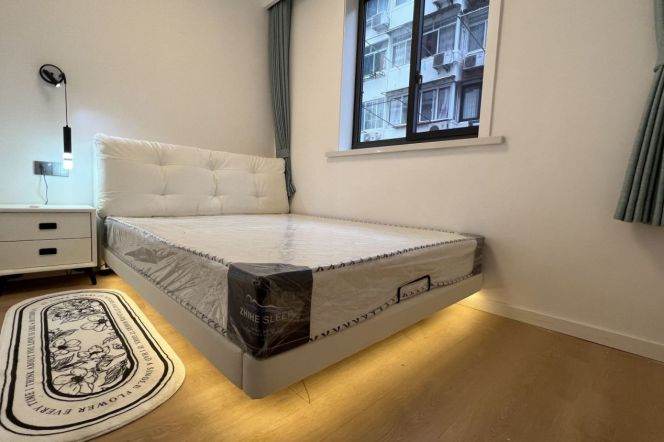 1BR Apartment near Jiangsu Rd Metro (L2/L11)