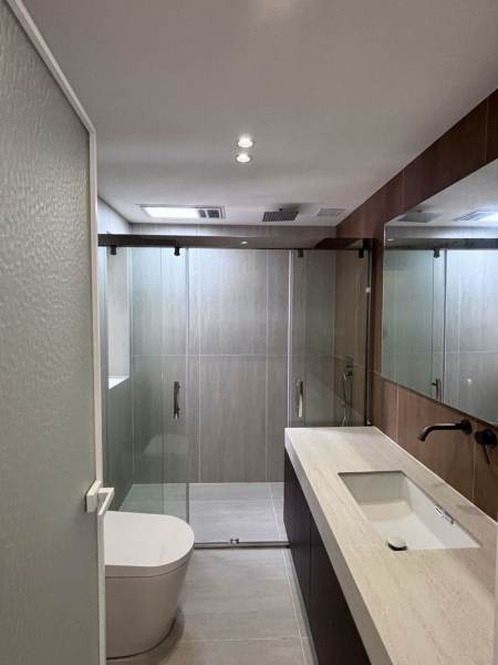Housing image — Bathroom