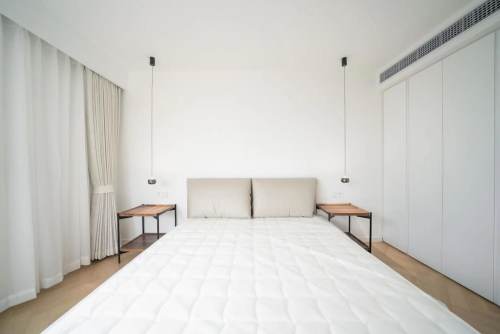 Housing image — Bedroom