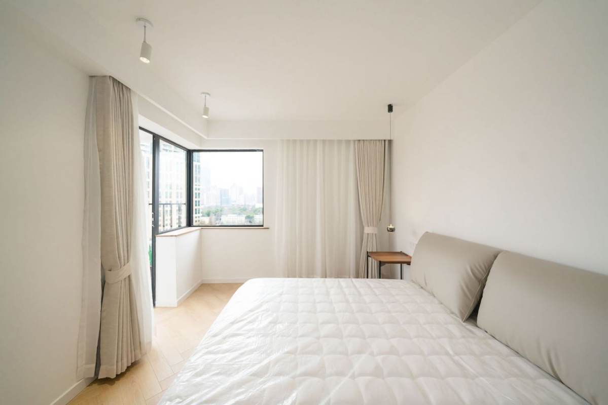 Housing image — Bedroom