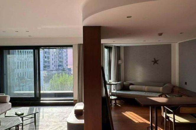 Spacious 2BR Apartment in Old Xuhui with Floor-to-Ceiling Windows (L1/L7/L9)