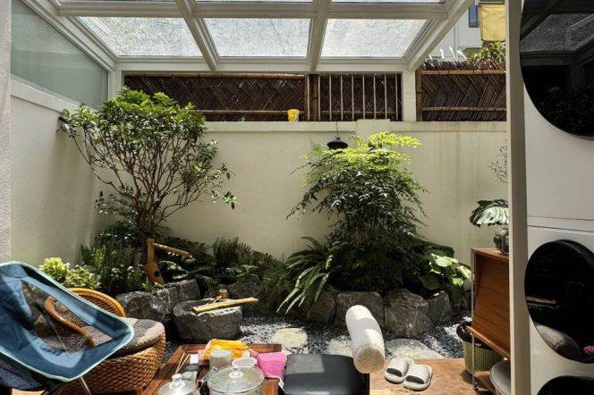 2BR Apartment near Jiashan Rd Metro with Terrace