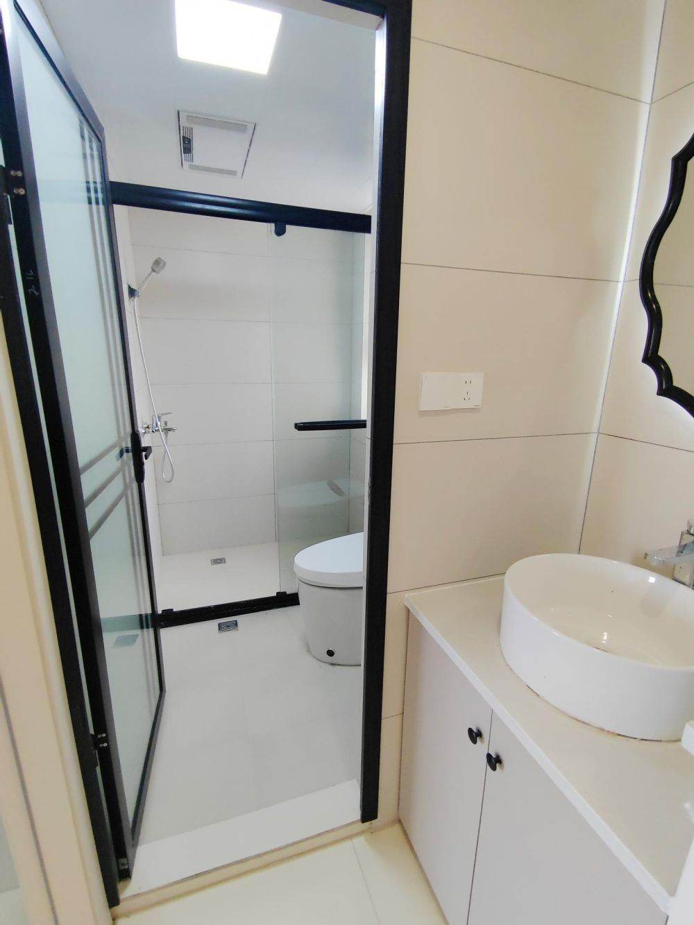 Housing image — Bathroom
