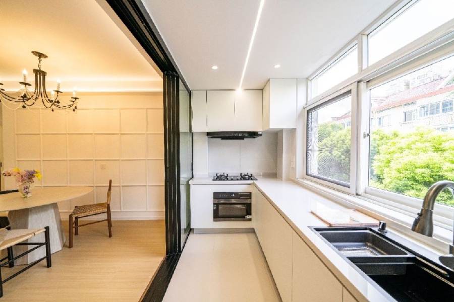 Housing image — Kitchen