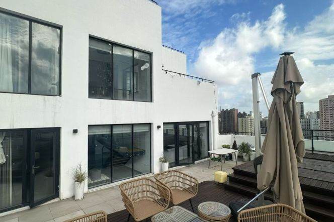 High-Floor Spacious 3BR Apartment in Laoximen (L8/L9/L10)