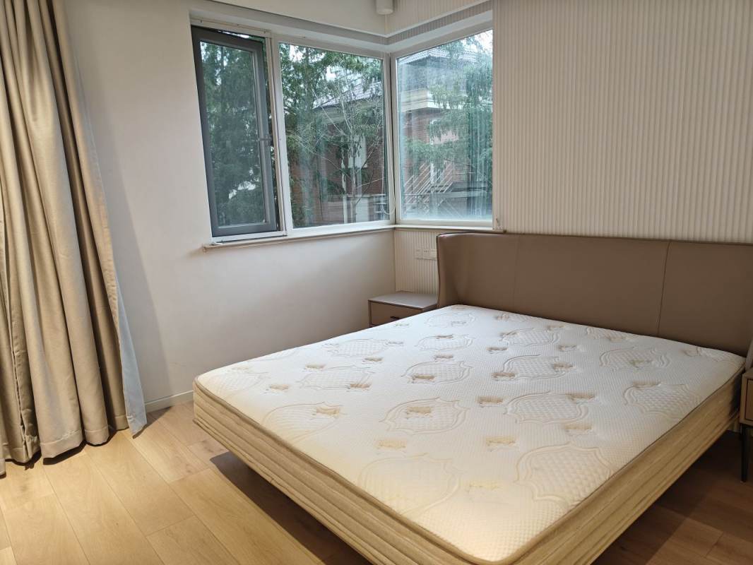 Housing image — Bedroom