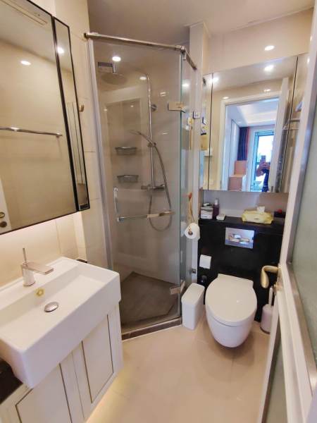 Housing image — Bathroom