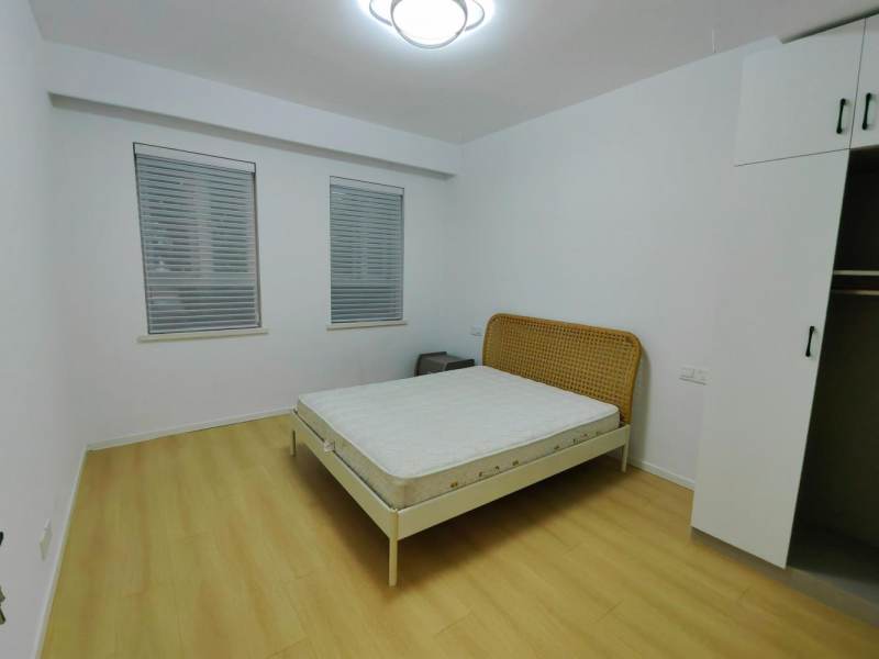 Housing image — Bedroom