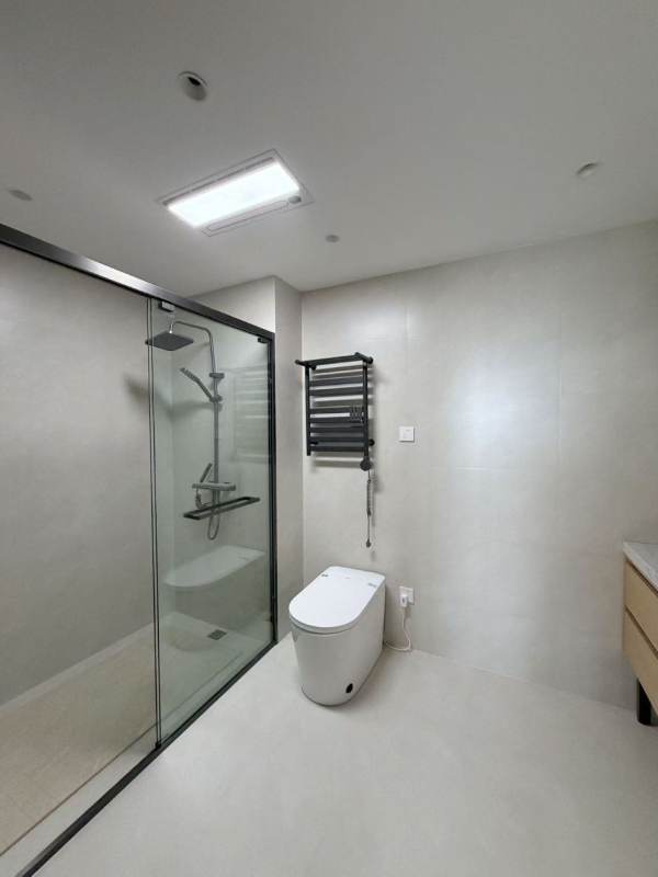 Housing image — Bathroom