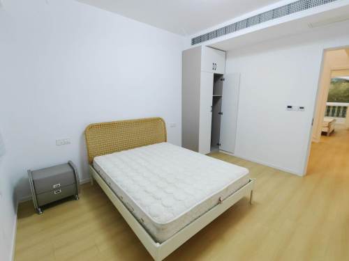 Housing image — Bedroom
