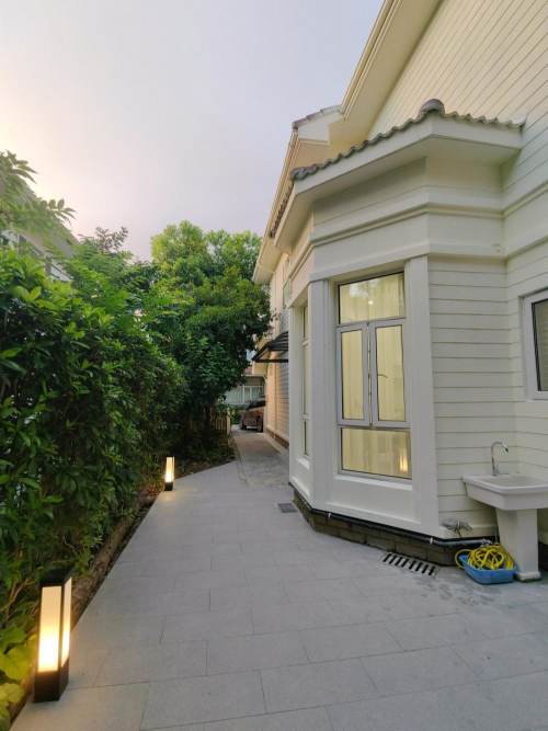 Housing image — Building Exterior
