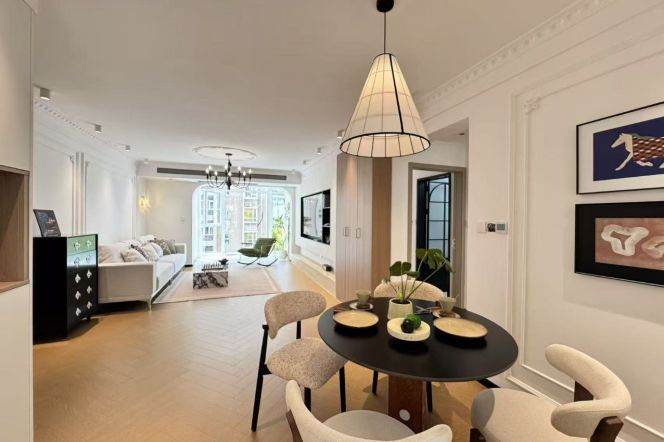 2BR Apartment near Century Park (L9/L18)
