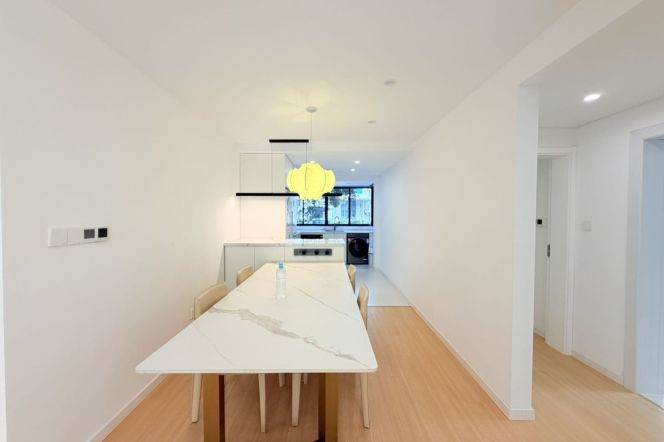 Spacious 2BR Apartment in Gubei with Terrace (L2)