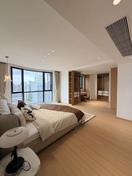 Housing image — Bedroom
