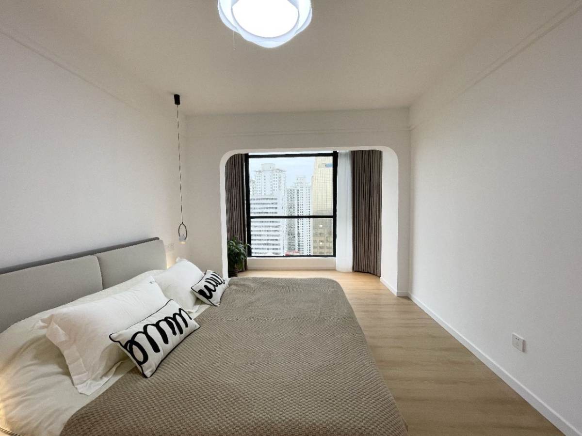 Housing image — Bedroom