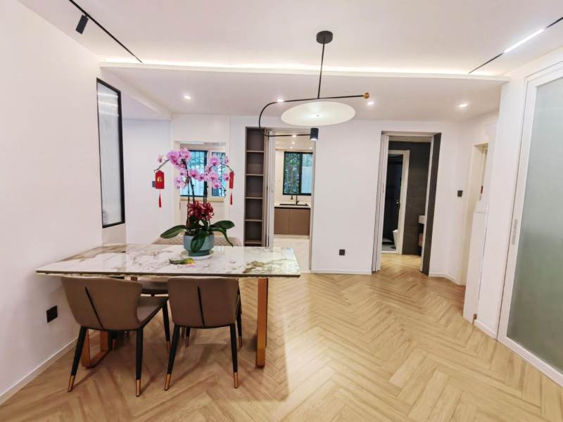Housing image — Dining Area