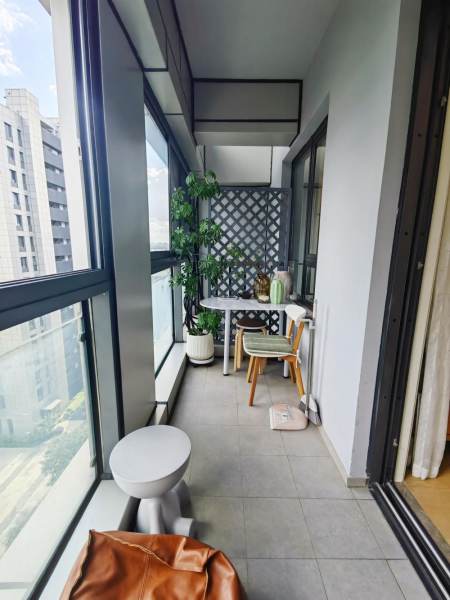 Housing image — Balcony