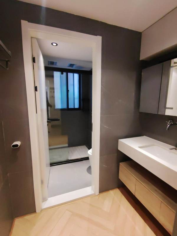 Housing image — Bathroom