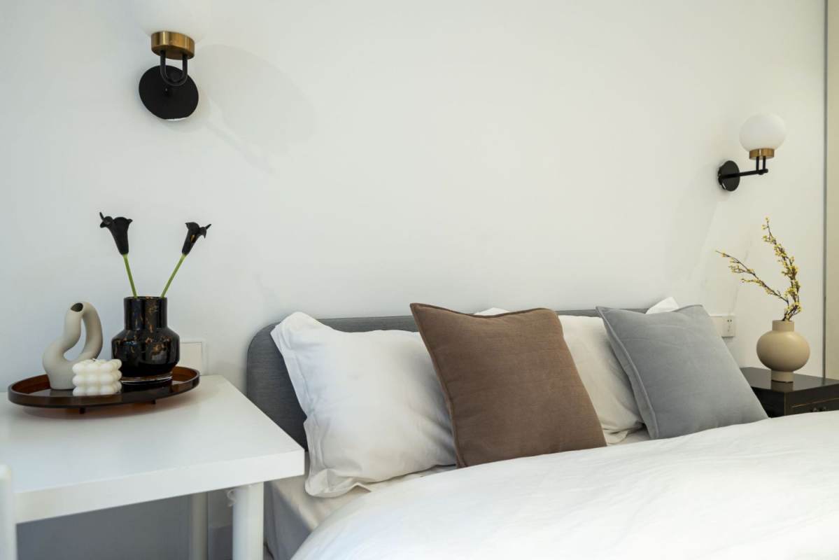 Housing image — Bedroom