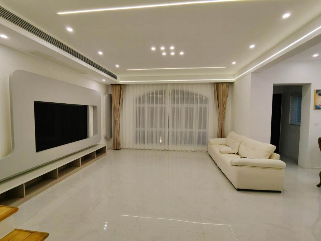 Housing image — Living Room