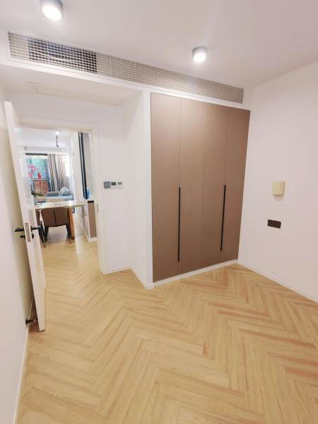 Housing image — Bedroom
