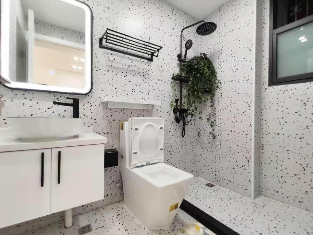 Housing image — Bathroom