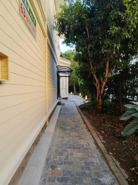 Housing image — Garden