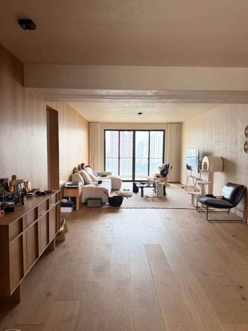 Housing image — Living Room