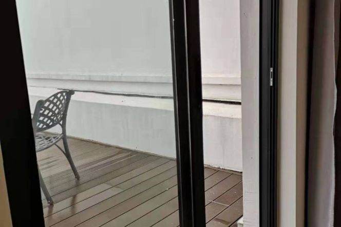 2BR Serviced Apartment near Fudan University (Handan Lu Campus) with Terrace (L3)