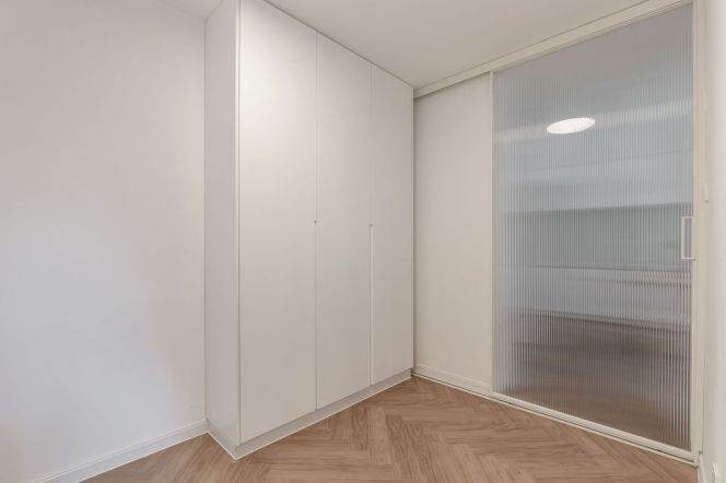 High-Floor 2BR Apartment near Jiangning Rd Metro (L13)