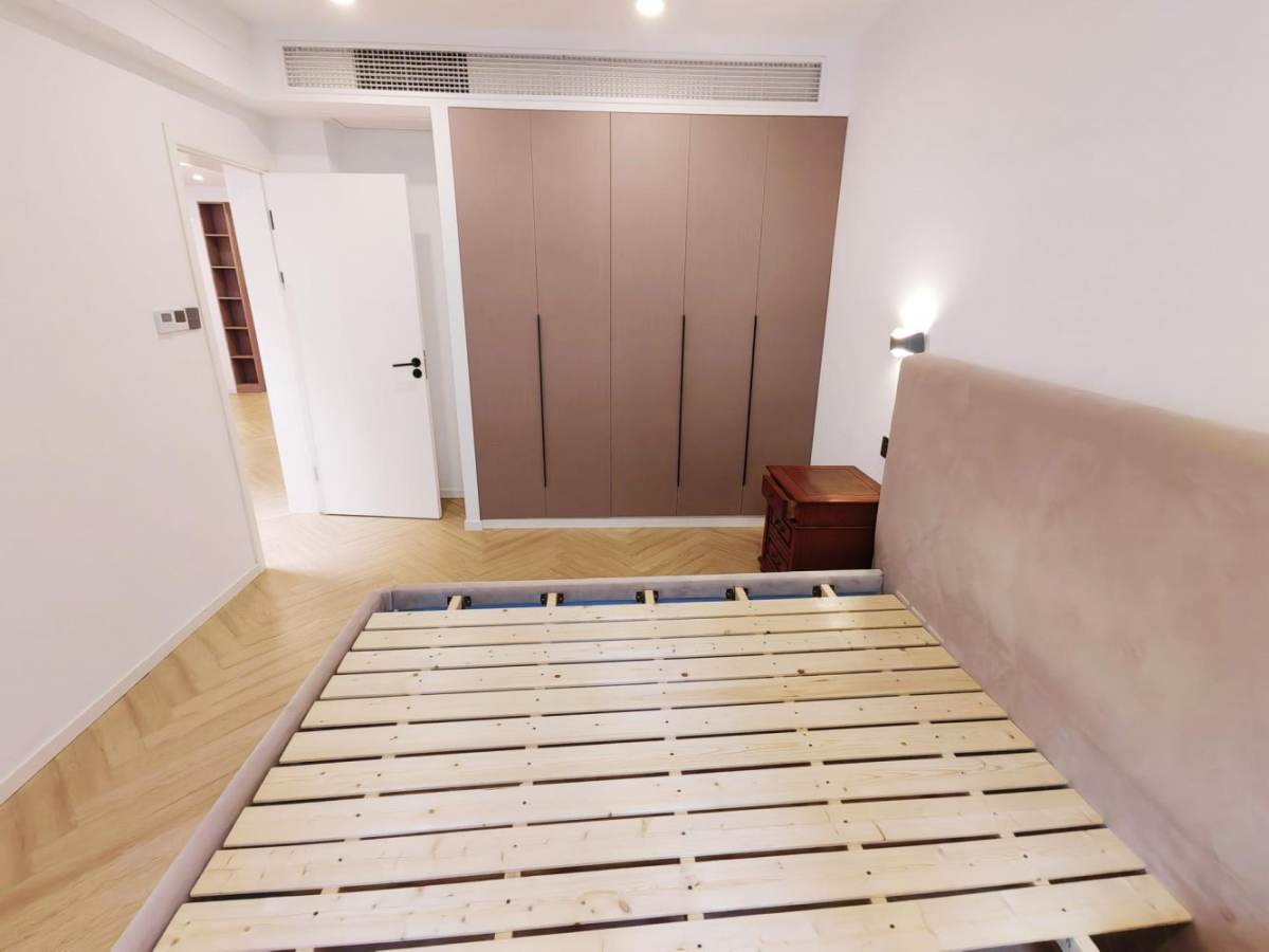 Housing image — Bedroom