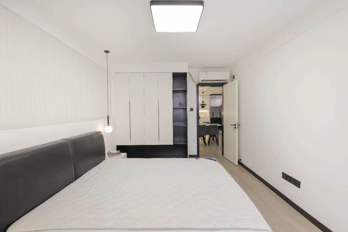 Housing image — Bedroom