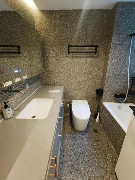 Housing image — Bathroom