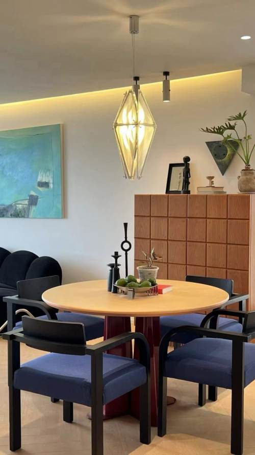 Housing image — Living Room