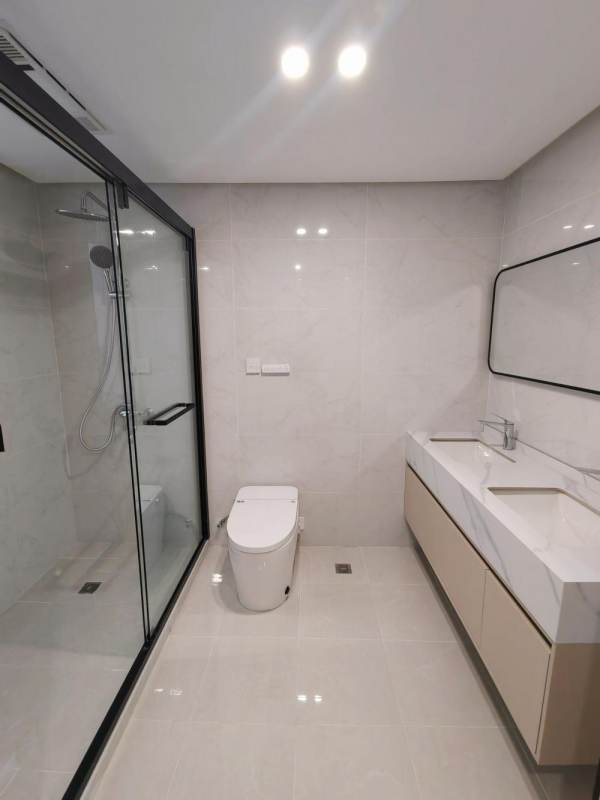 Housing image — Bathroom