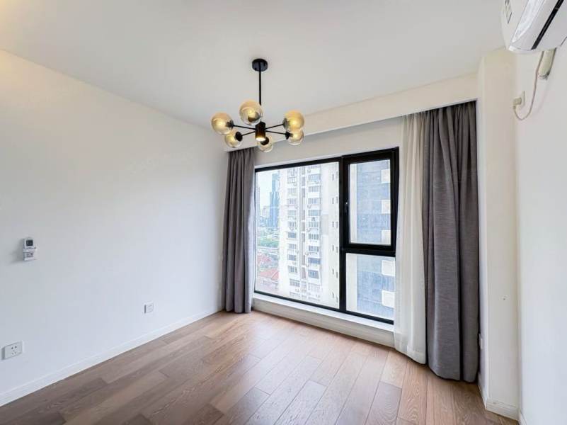 Housing image — Bedroom