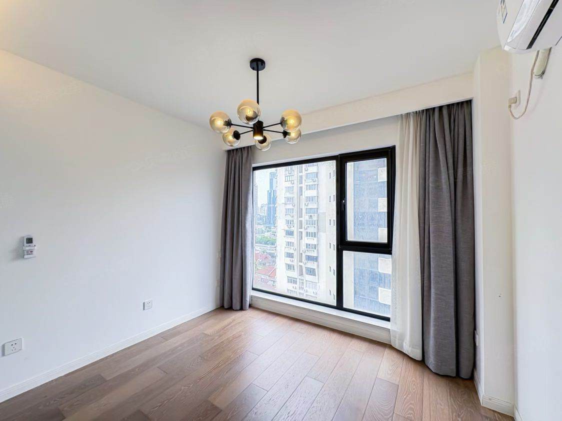 Housing image — Bedroom