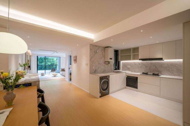 2BR Apartment near Hongqiao Rd Metro (L3/L4/L10)