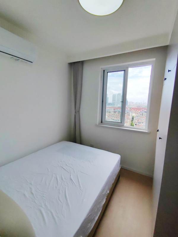 Housing image — Bedroom