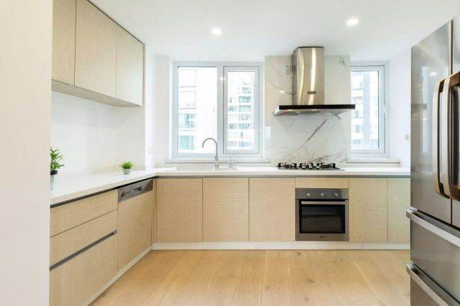 Spacious 3BR Apartment near Century Park