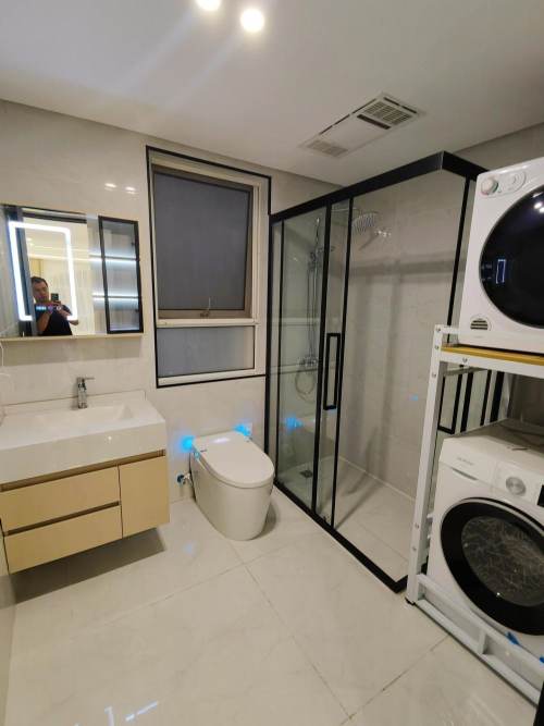 Housing image — Bathroom